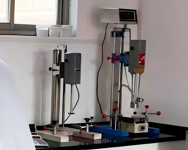 Laboratory picture-3.jpg